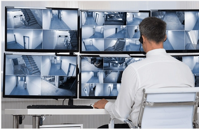 Enregistreur NVR salle vidéosurveillance Spéracèdes